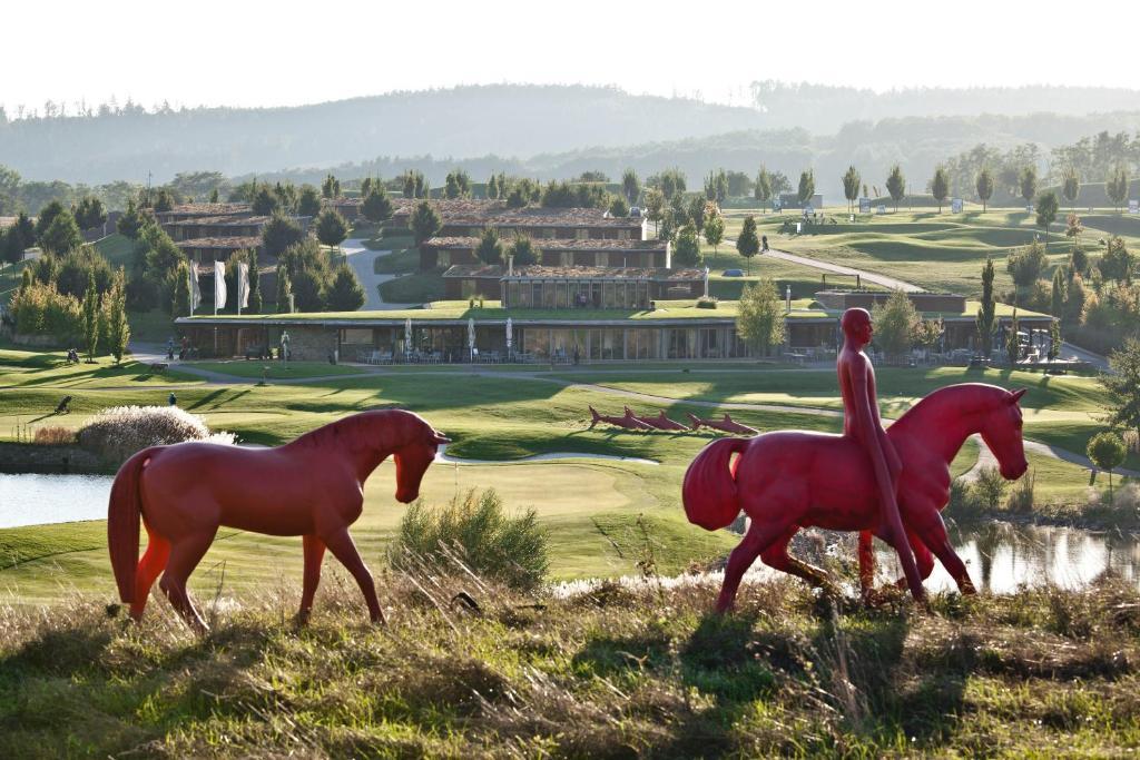 Golf Hotel Kaskáda Brno Kuřim Kültér fotó